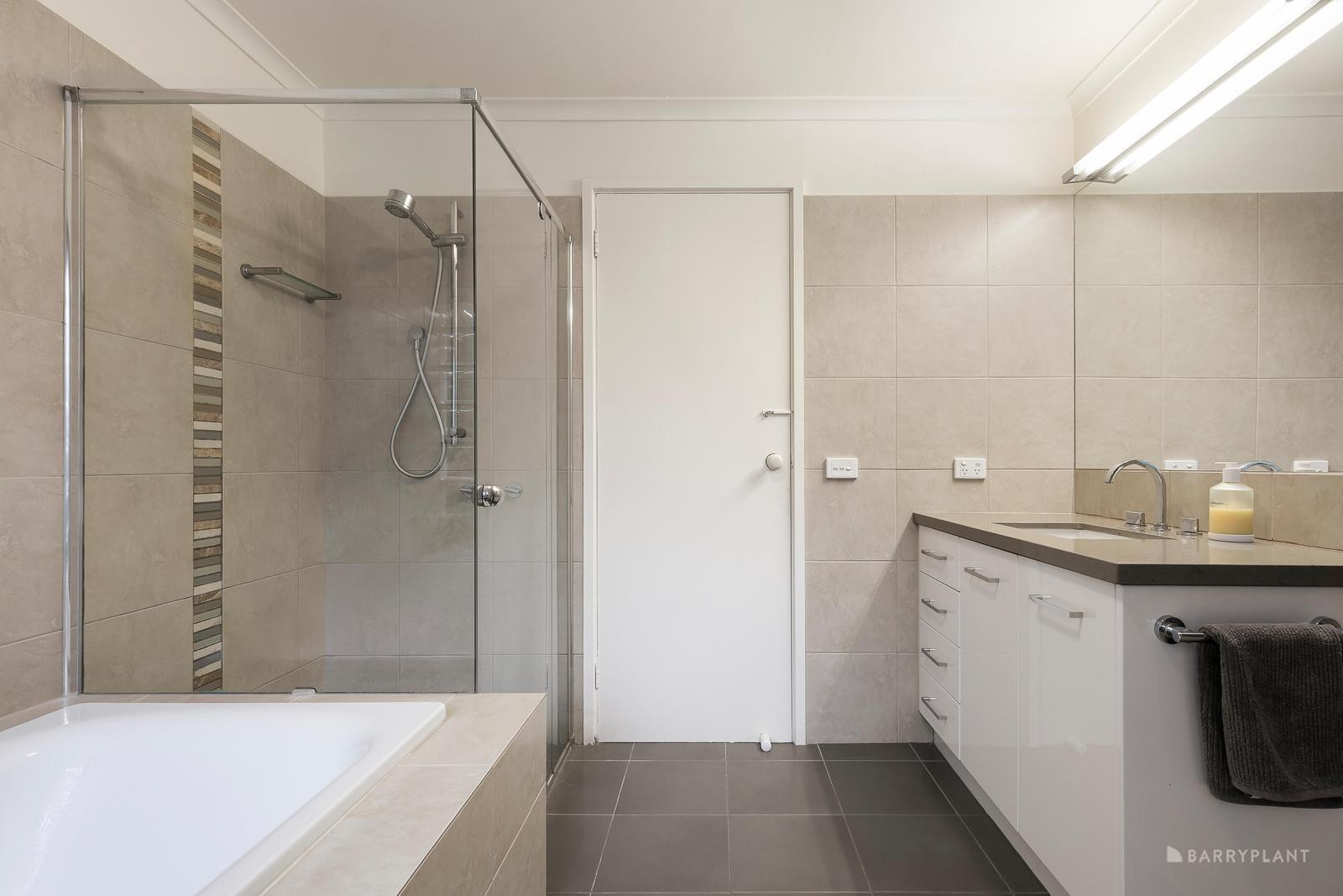 8 Fullwood Parade, Doncaster East, VIC 3109, Doncaster East - Thumbnail 8