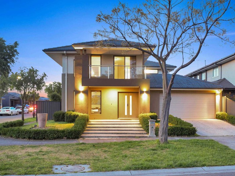 8 Gallantry Avenue, Craigieburn, VIC 3064 - Image - 26/11/2025