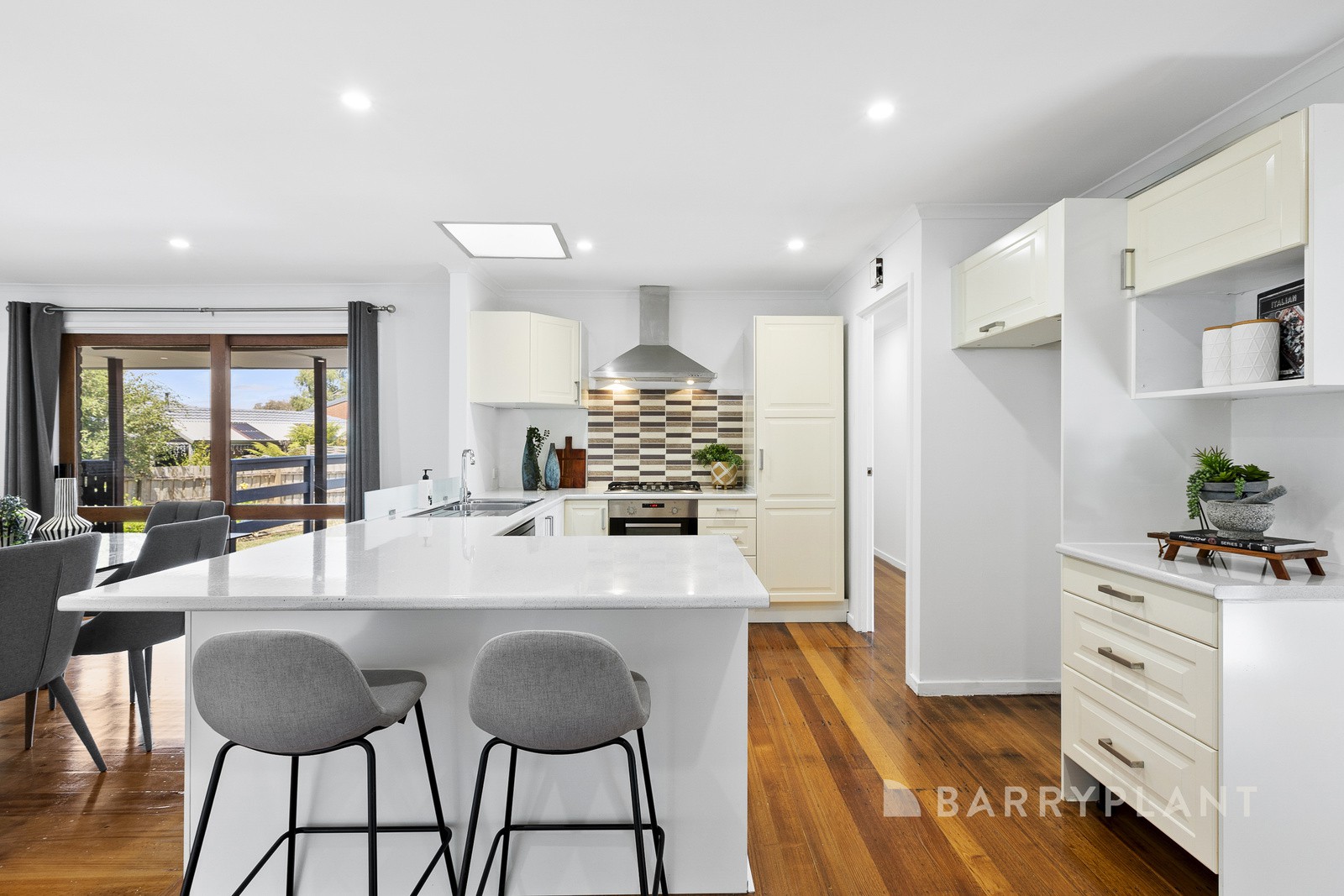 8 Genevieve Court, Ferntree Gully, VIC 3156, Ferntree Gully - Thumbnail 3