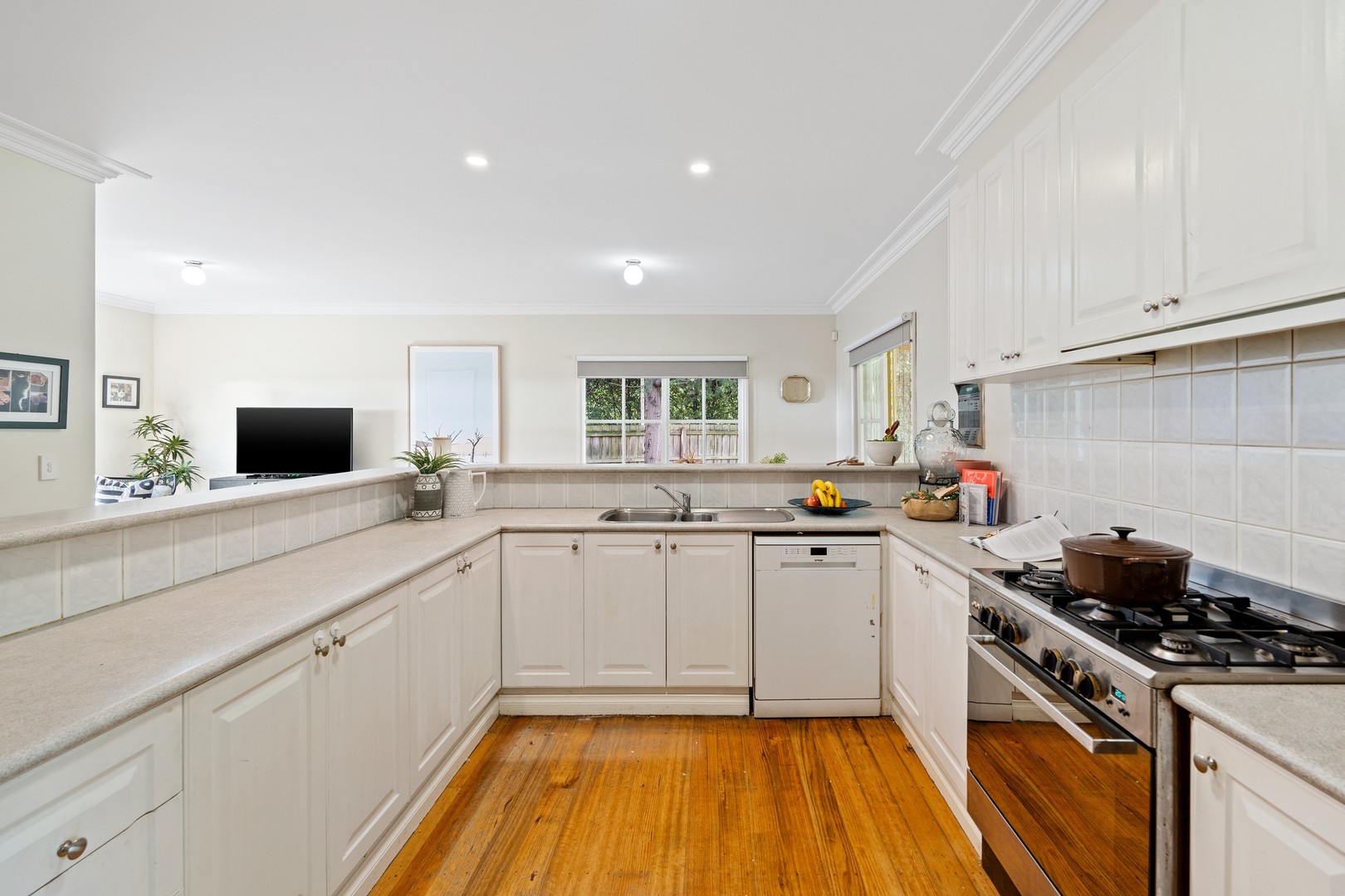 8 Geraldine Close, Kilsyth South, VIC 3137, Kilsyth South - Thumbnail 6