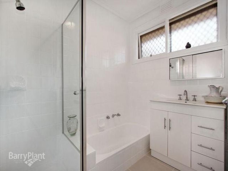 8 Gerda Street, Scoresby, VIC 3179, Scoresby - Thumbnail 8