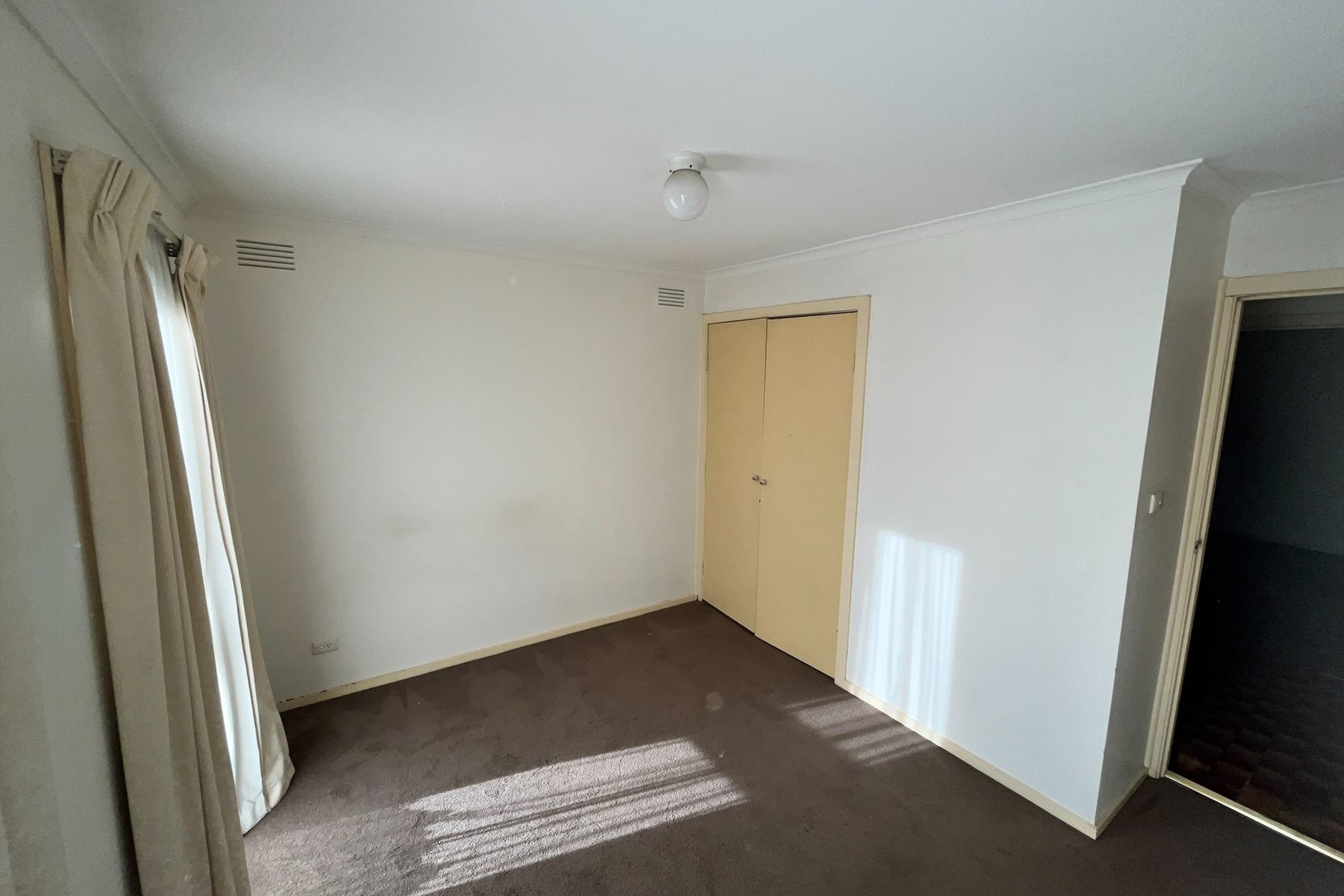 8 Gibbon Court, St Albans, VIC 3021, St Albans - Thumbnail 4