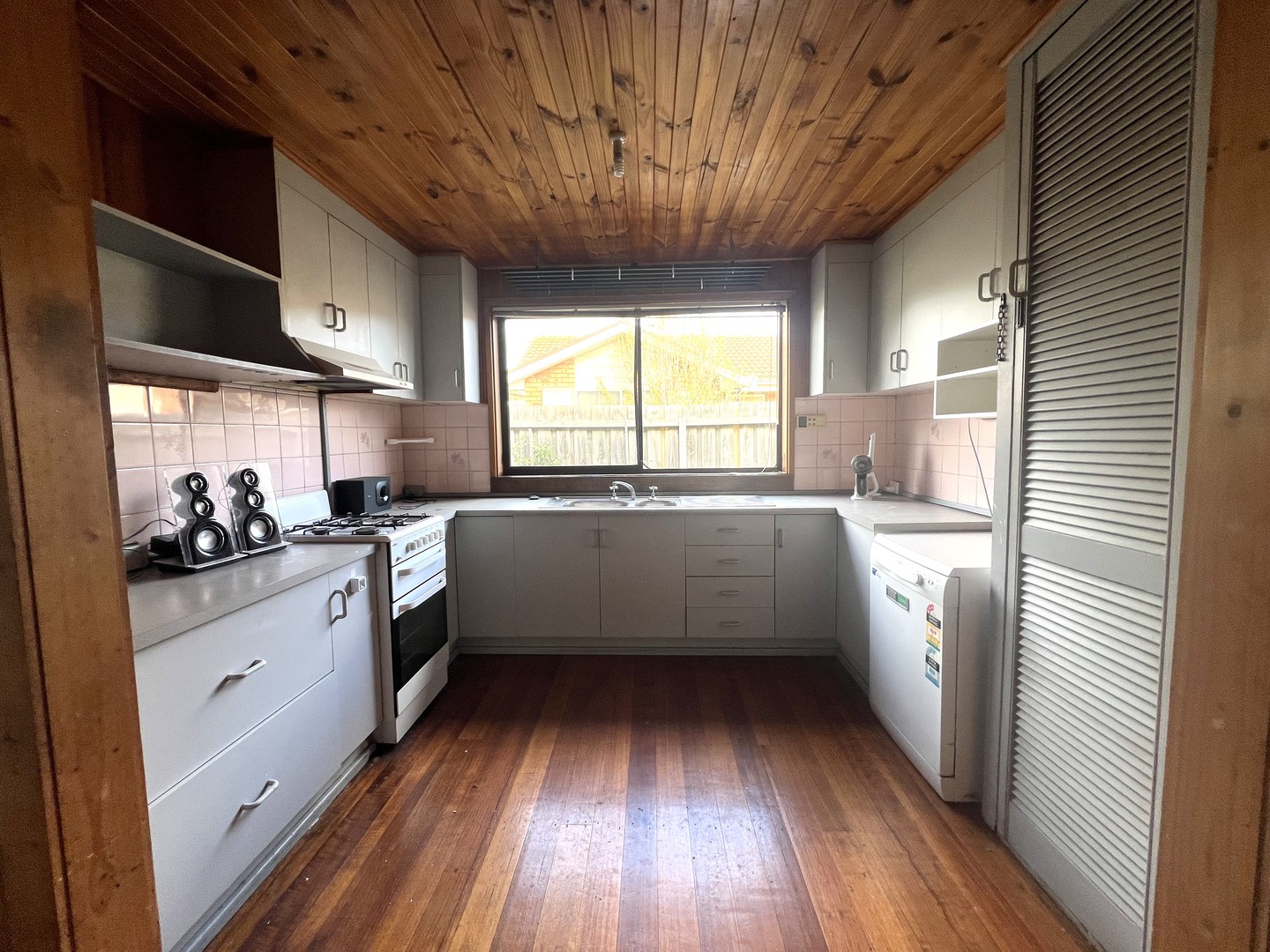 8 Giddings Street, North Geelong, VIC 3215 - Thumbnail 2 - 03/06/2025