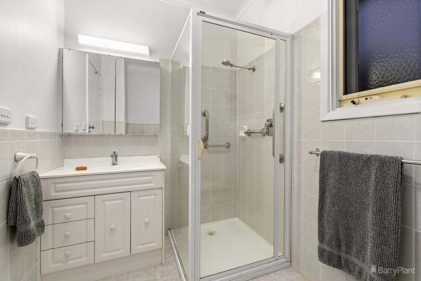 8 Gifford Road, Doncaster, VIC 3108, Doncaster - Thumbnail 8