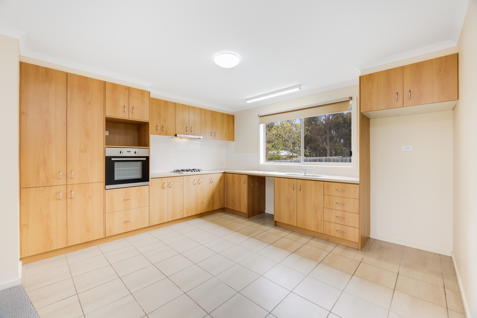 8 Glastonbury CloseBannockburn, VIC 3331, Bannockburn - Thumbnail 4