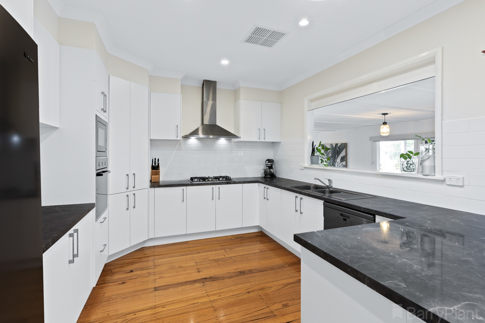 8 Glen Cairn Avenue, Ringwood, VIC 3134, Ringwood - Thumbnail 4