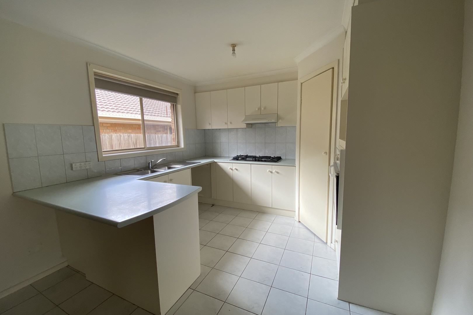 8 Glenbruar Drive, Hillside, VIC 3037, Hillside - Thumbnail 3