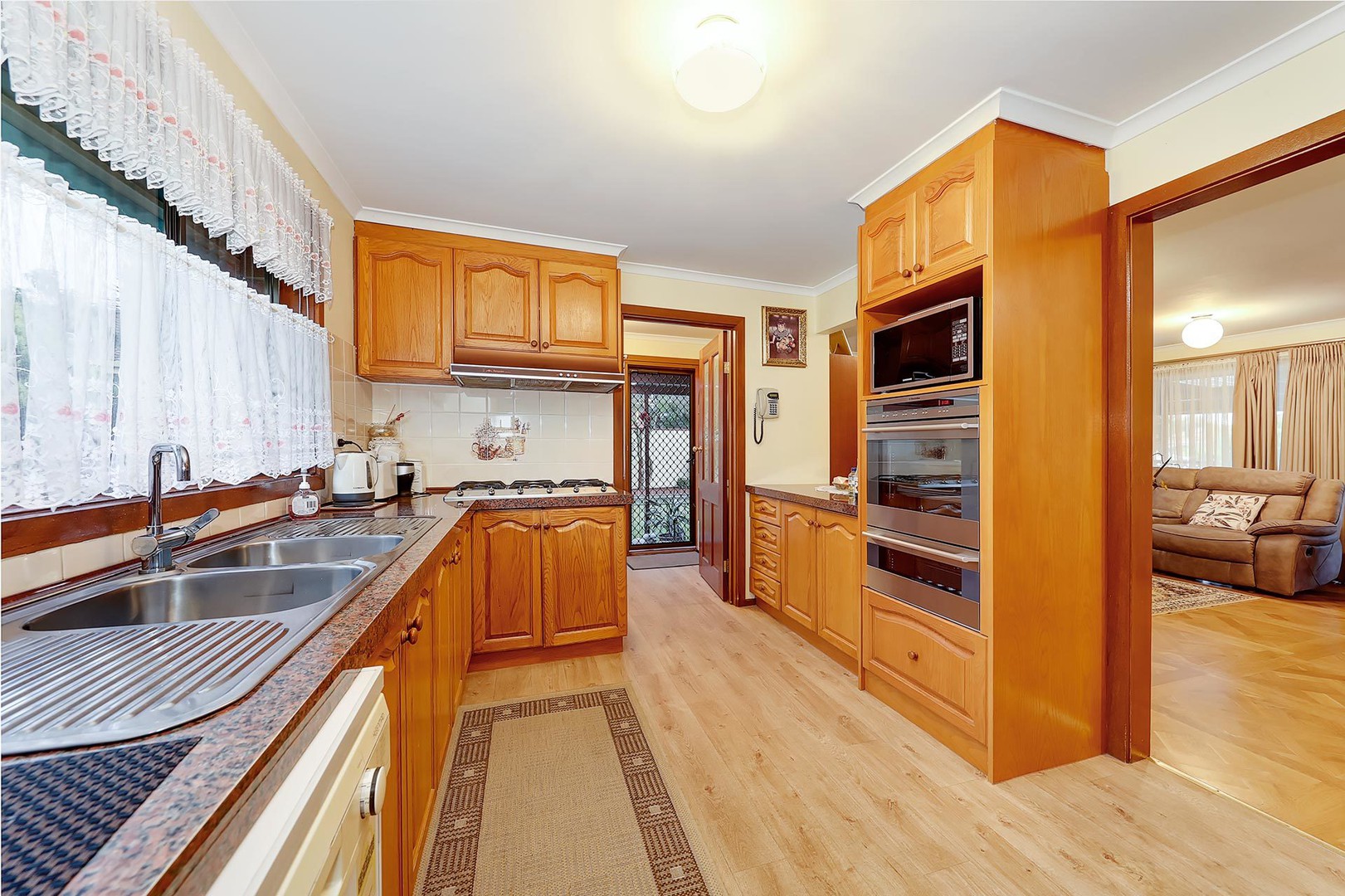 8 Glencairn Crescent, Broadmeadows, VIC 3047, Broadmeadows - Thumbnail 4