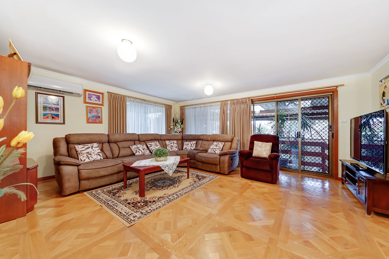 8 Glencairn Crescent, Broadmeadows, VIC 3047, Broadmeadows - Thumbnail 5