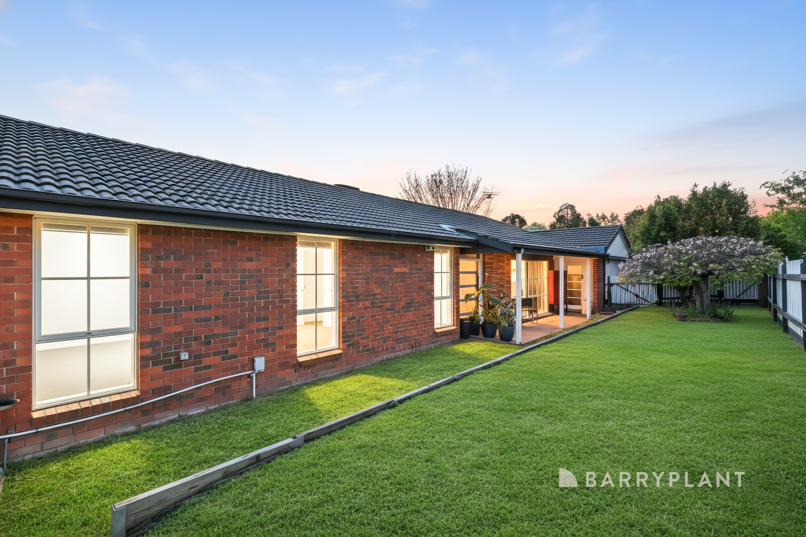 8 Glover Court, Berwick, VIC 3806, Berwick - Thumbnail 3