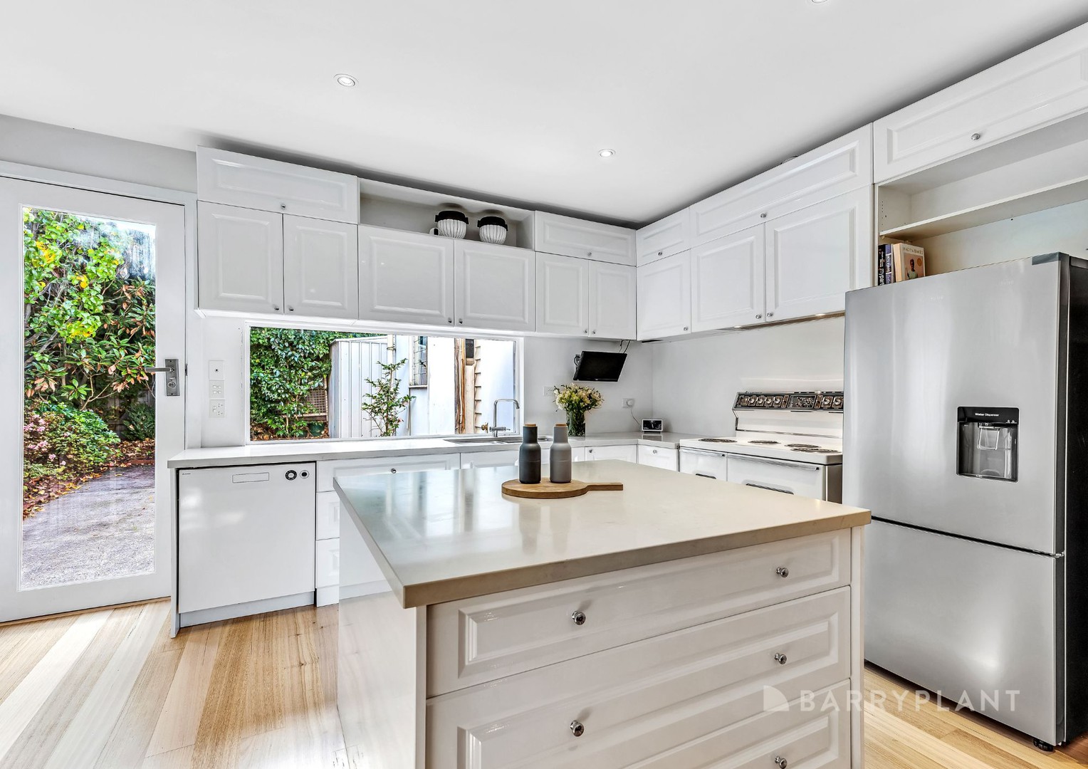 8 Godfrey Avenue, St Kilda East, VIC 3183, St Kilda East - Thumbnail 7