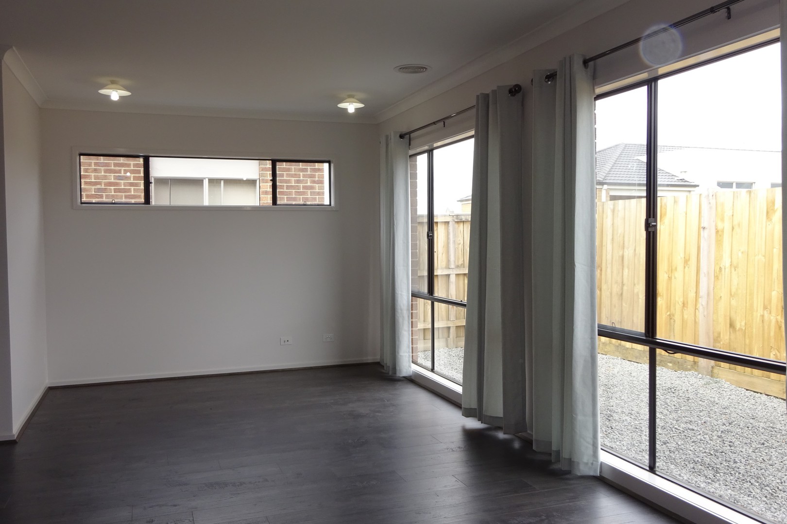 8 Gossamer Way, Mickleham, VIC 3064, Mickleham - Thumbnail 4