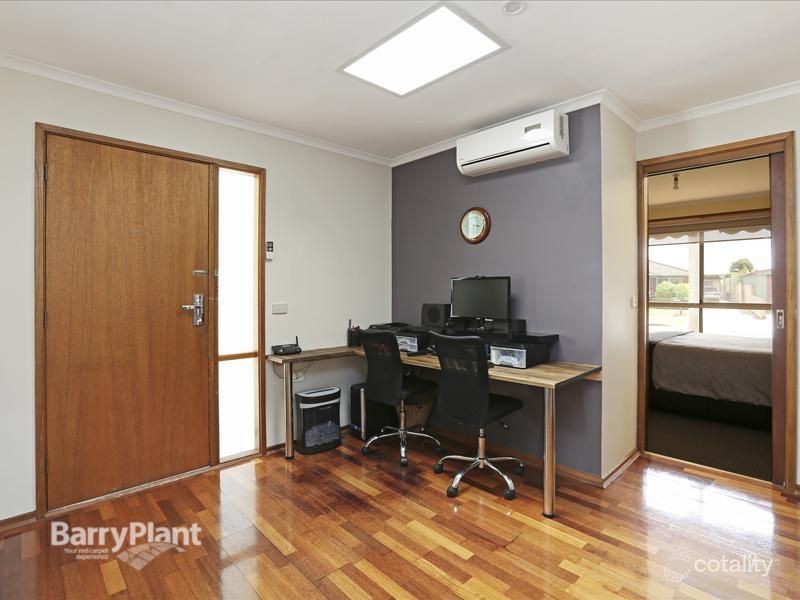 8 Govett Crescent, St Albans Park, VIC 3219, St Albans Park - Thumbnail 2