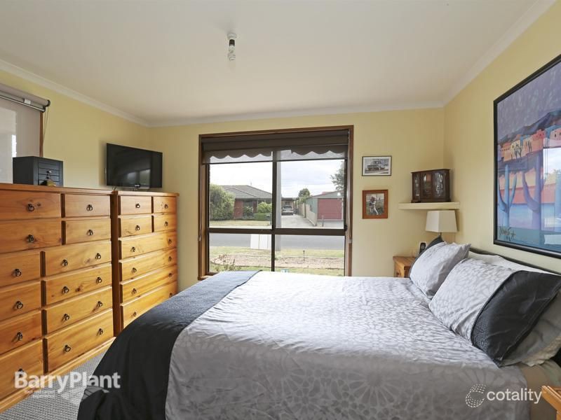 8 Govett Crescent, St Albans Park, VIC 3219, St Albans Park - Thumbnail 6