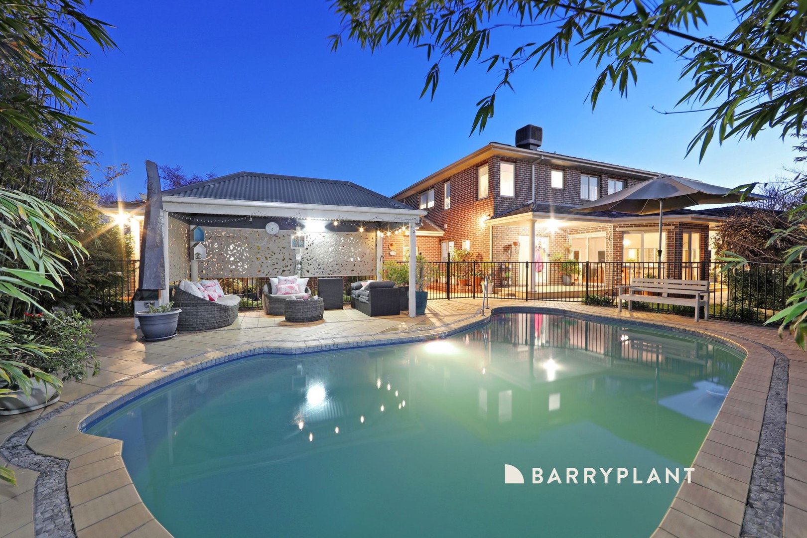 8 Grange Drive, Lysterfield, VIC 3156 - Thumbnail 2 - 23/06/2025