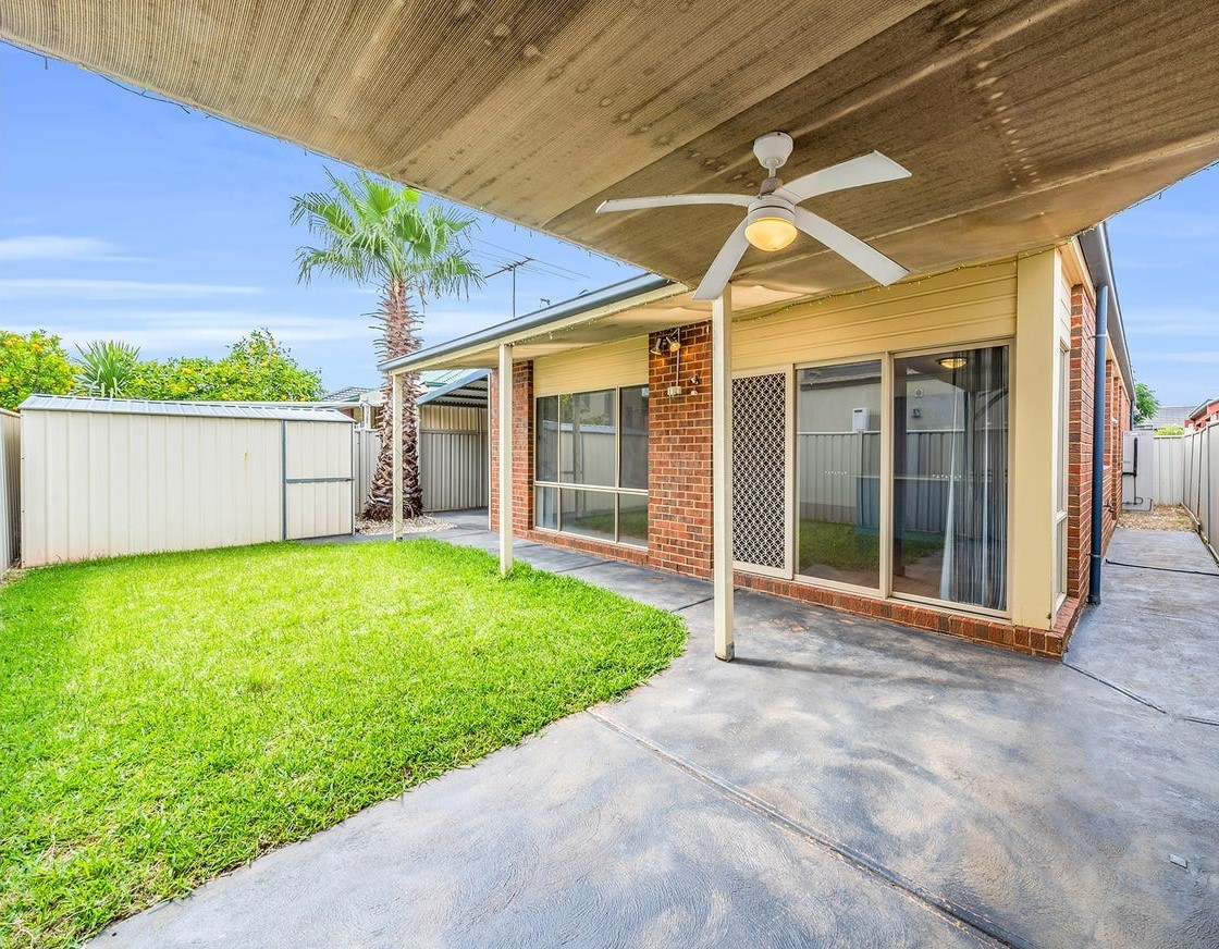 8 Great Barr Crescent, Caroline Springs, VIC 3023, Caroline Springs - Thumbnail 8