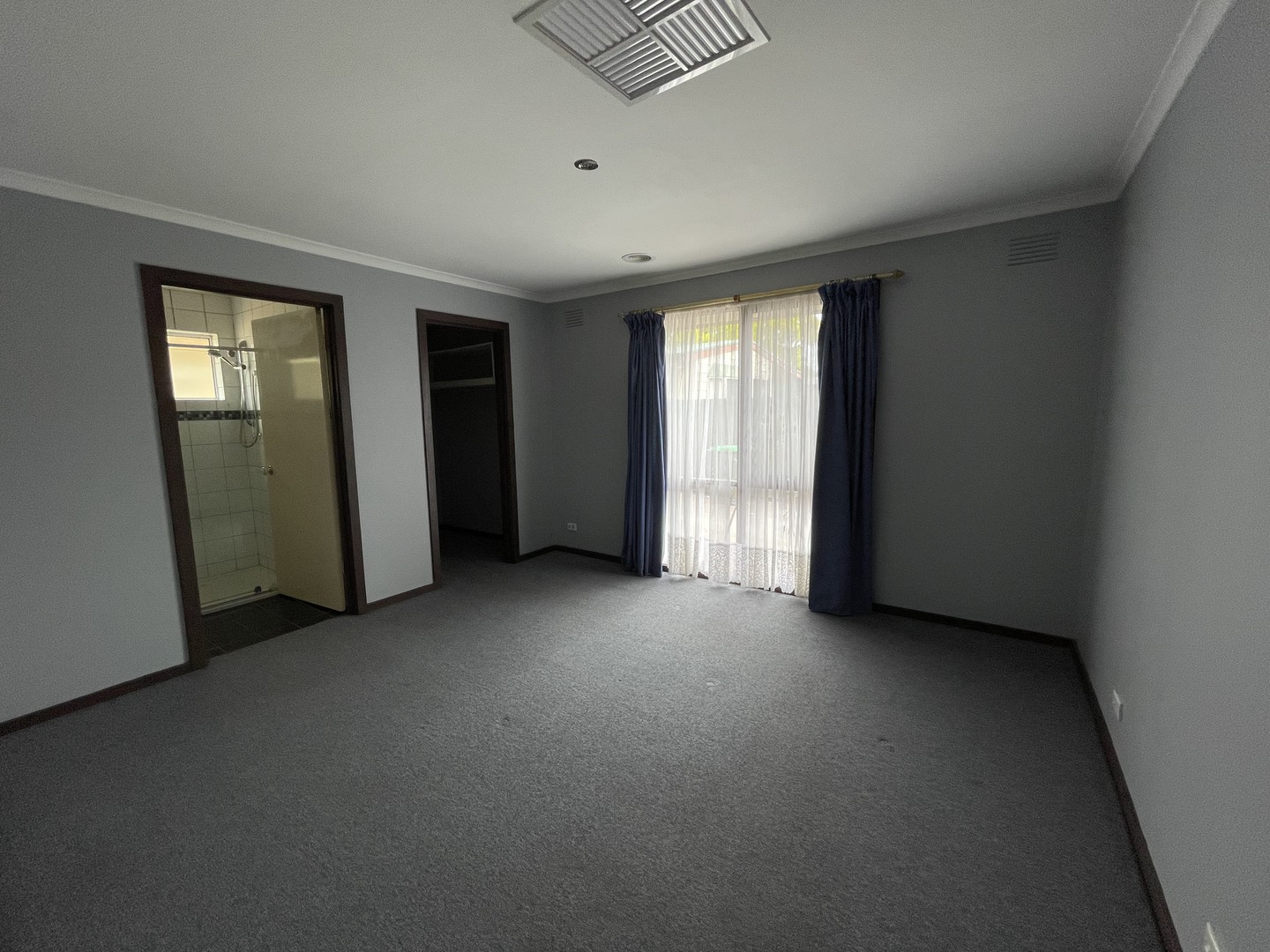 8 Greens Road, Wyndham Vale, VIC 3024, Wyndham Vale - Thumbnail 2