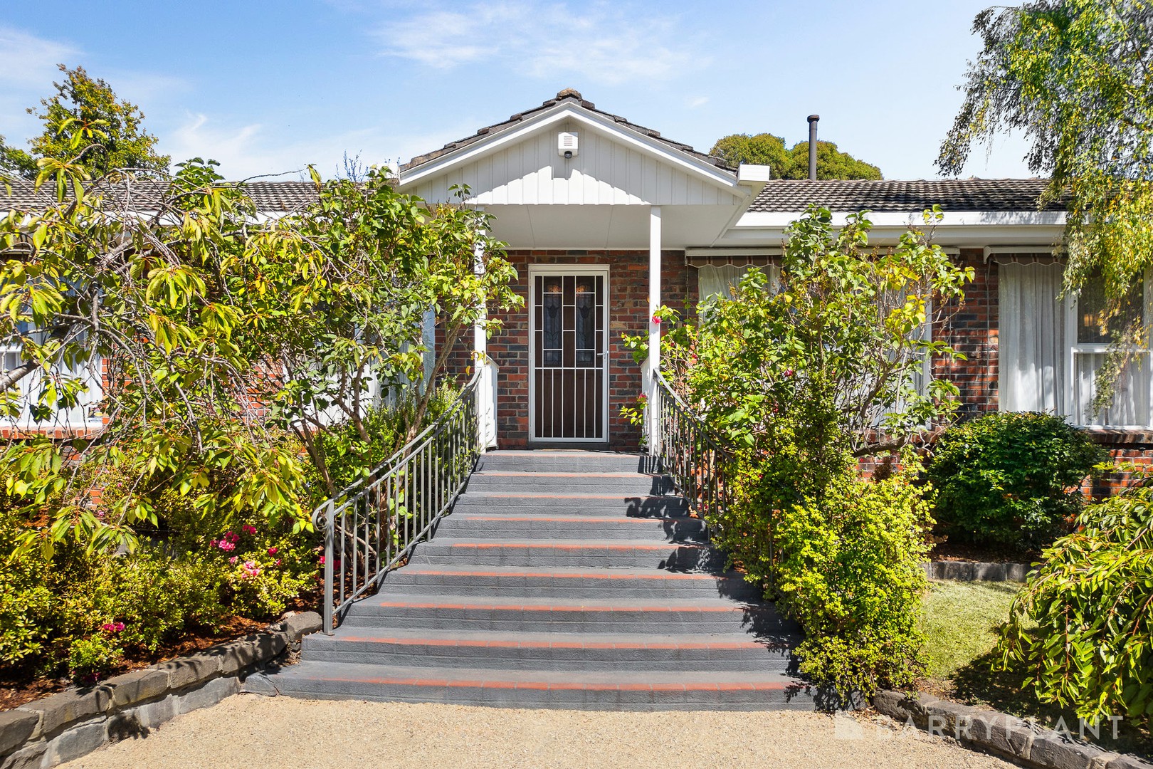 8 Greenwood Lane, Mooroolbark, VIC 3138 - Thumbnail 2 - 26/02/2025