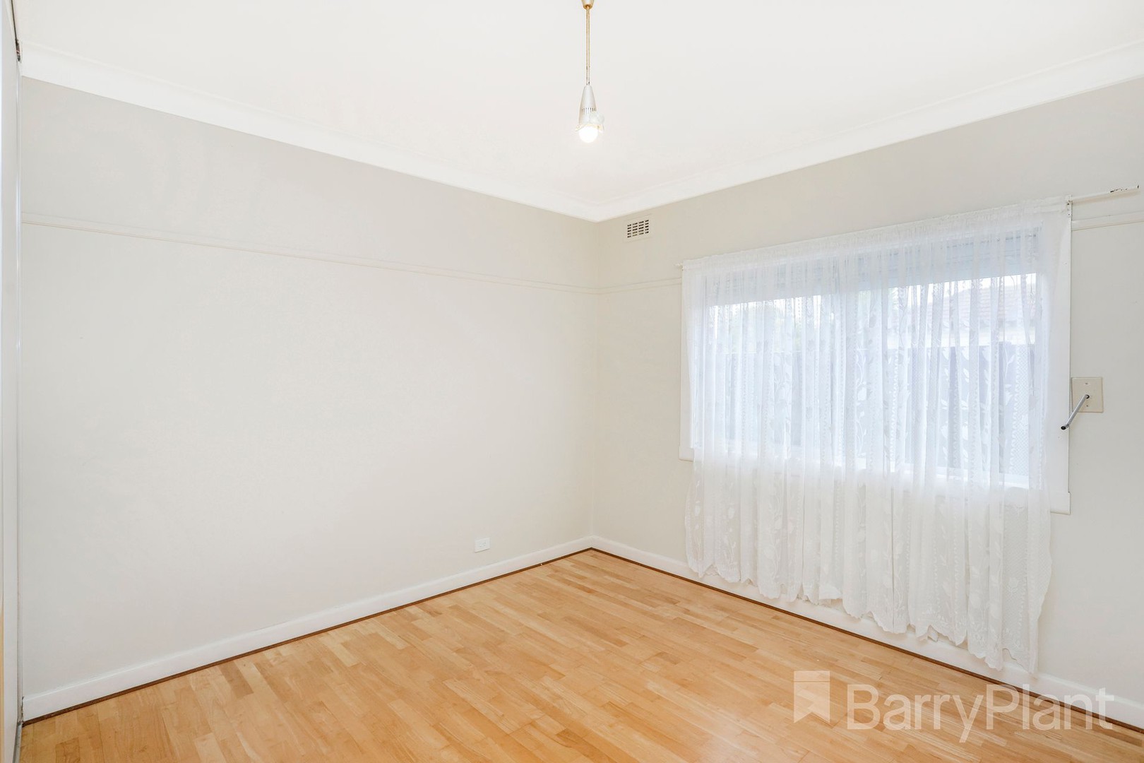 8 Gresford Street, Sunshine North, VIC 3020, Sunshine North - Thumbnail 5