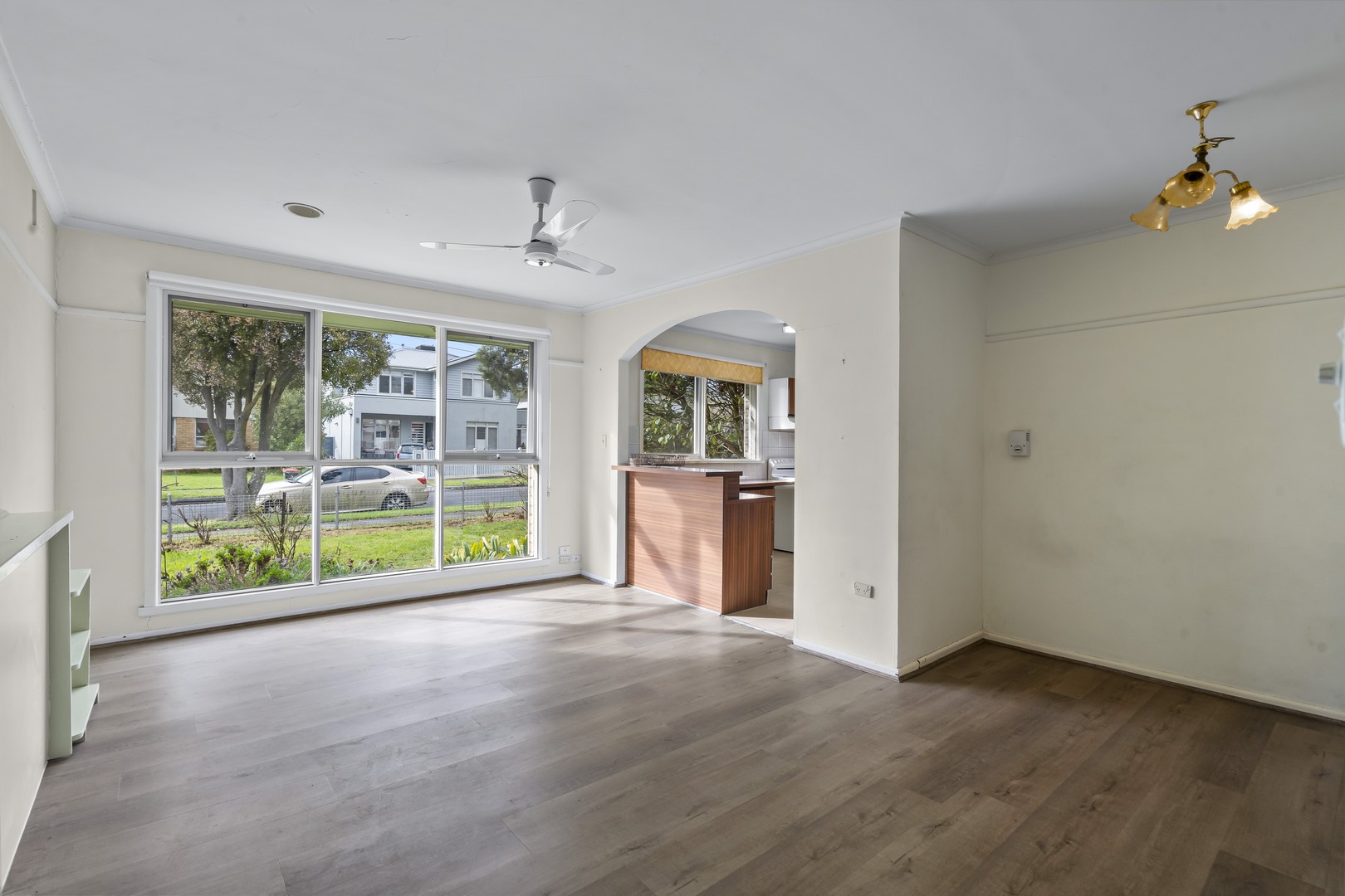 8 Hampshire Road, Forest Hill, VIC 3131 - Thumbnail 1 - 14/09/2026