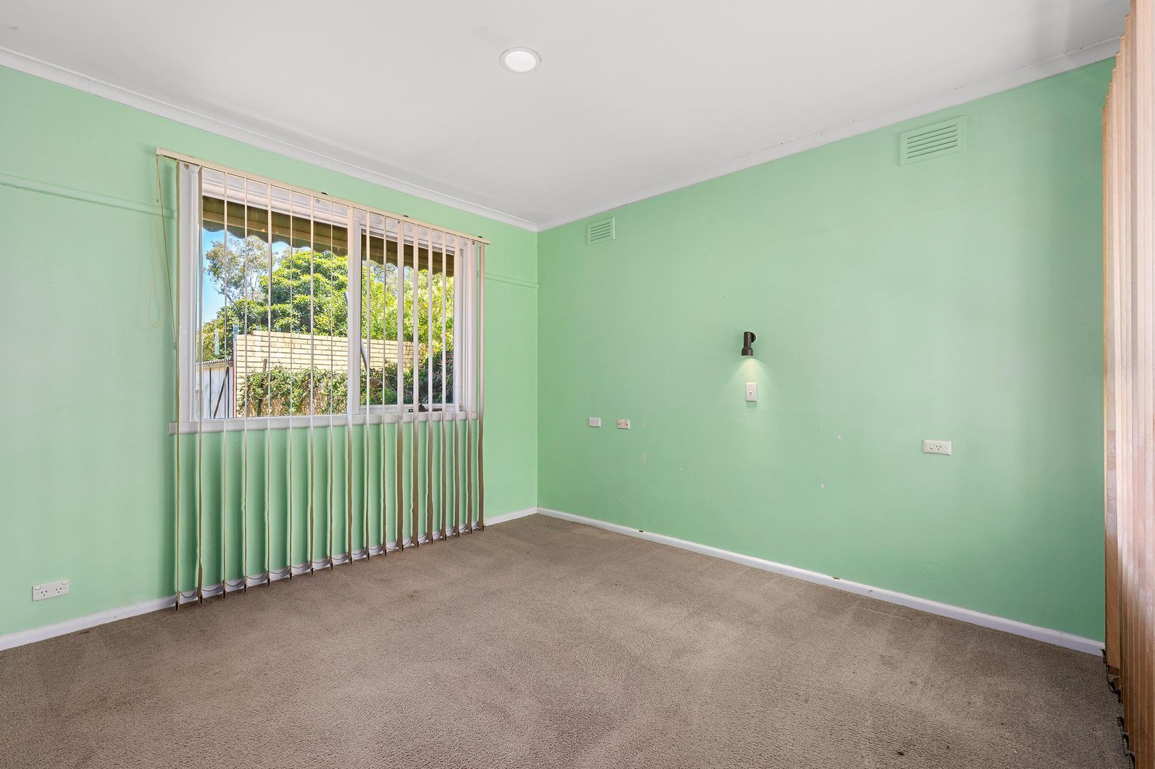 8 Hampshire Road, Forest Hill, VIC 3131, Forest Hill - Thumbnail 3