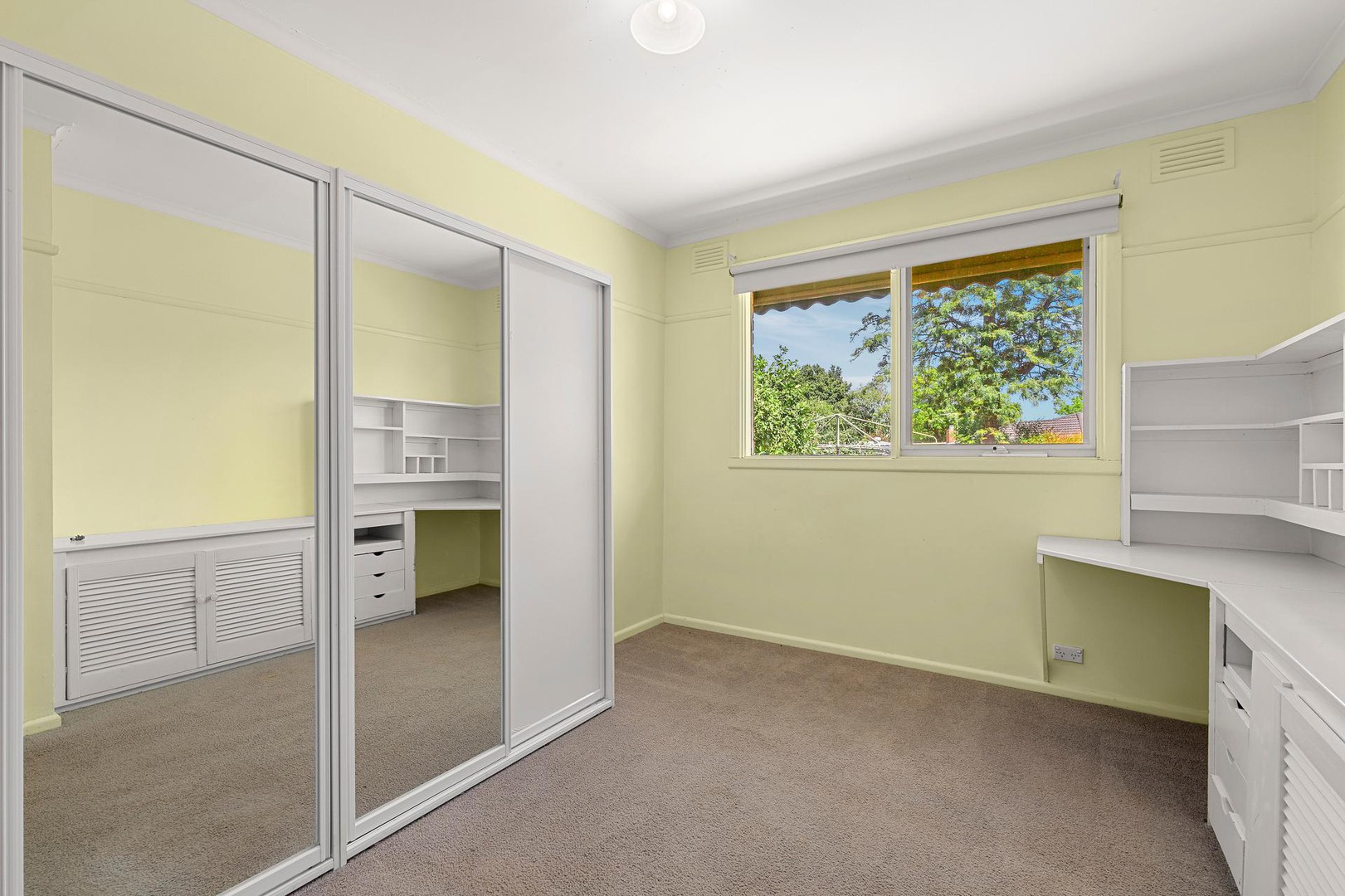 8 Hampshire Road, Forest Hill, VIC 3131, Forest Hill - Thumbnail 4