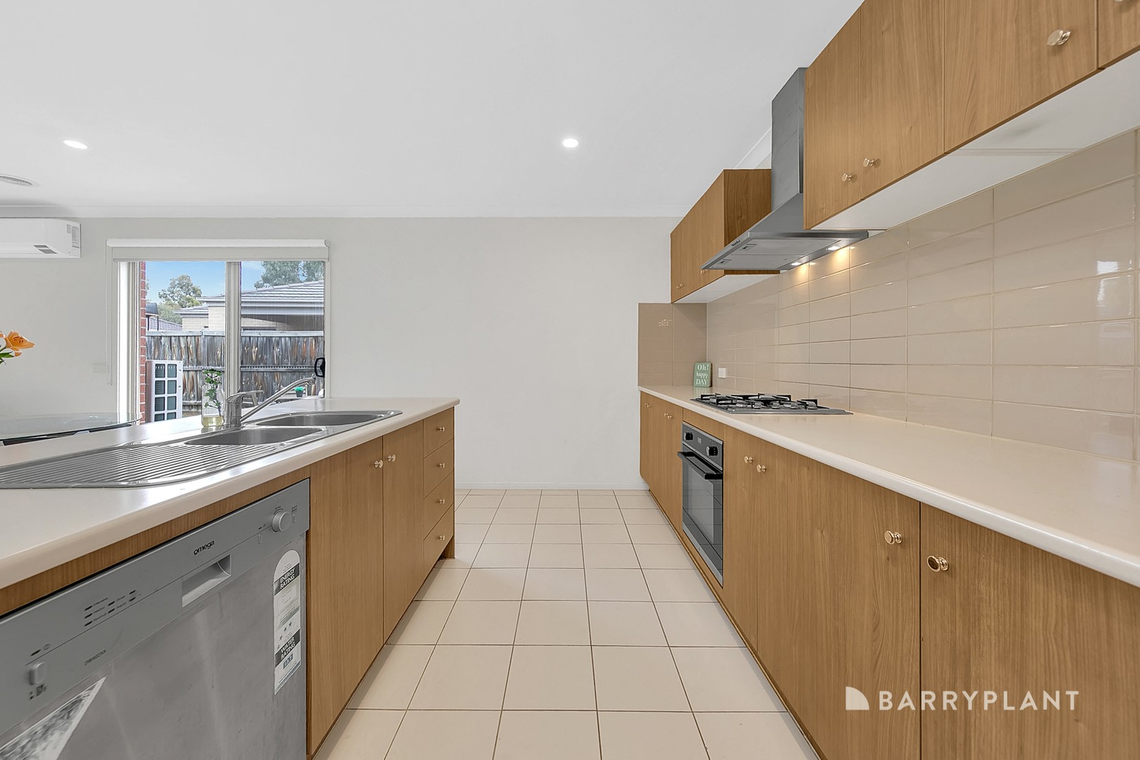 8 Hanmer Drive, South Morang, VIC 3752, South Morang - Thumbnail 4