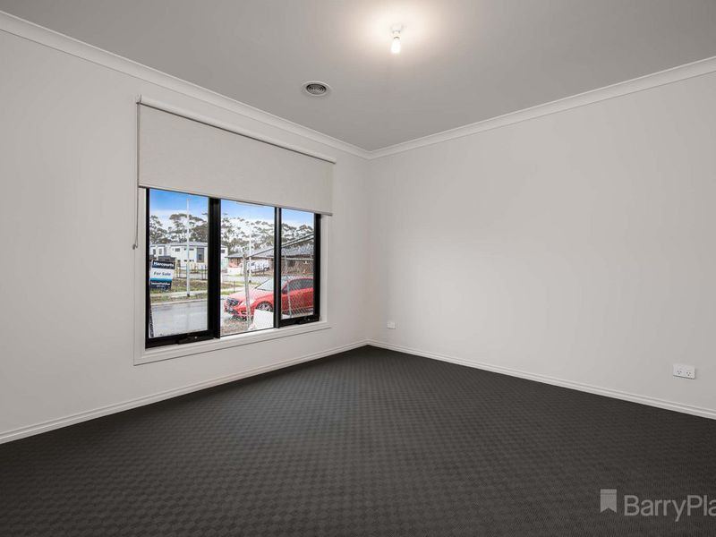 8 Hartney Avenue, Pakenham, VIC 3810, Pakenham - Thumbnail 5