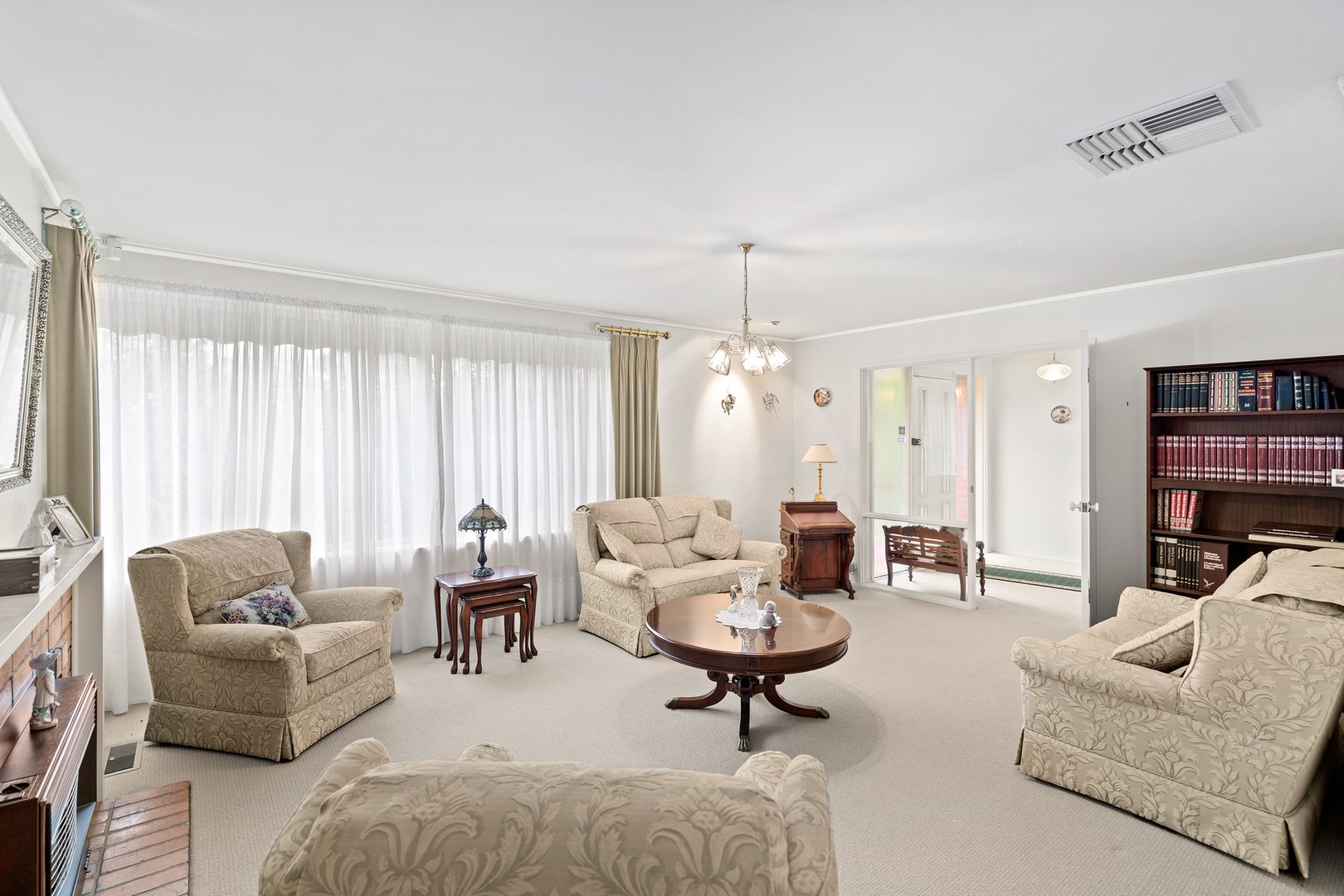 8 Hartwell Court, Mooroolbark, VIC 3138, Mooroolbark - Thumbnail 5