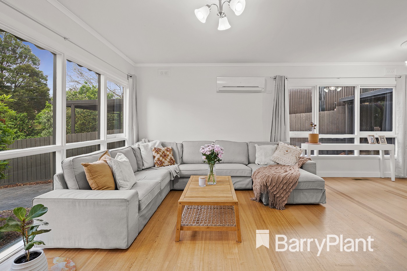 8 Harvey Street, Mount Evelyn, VIC 3796, Mount Evelyn - Thumbnail 2