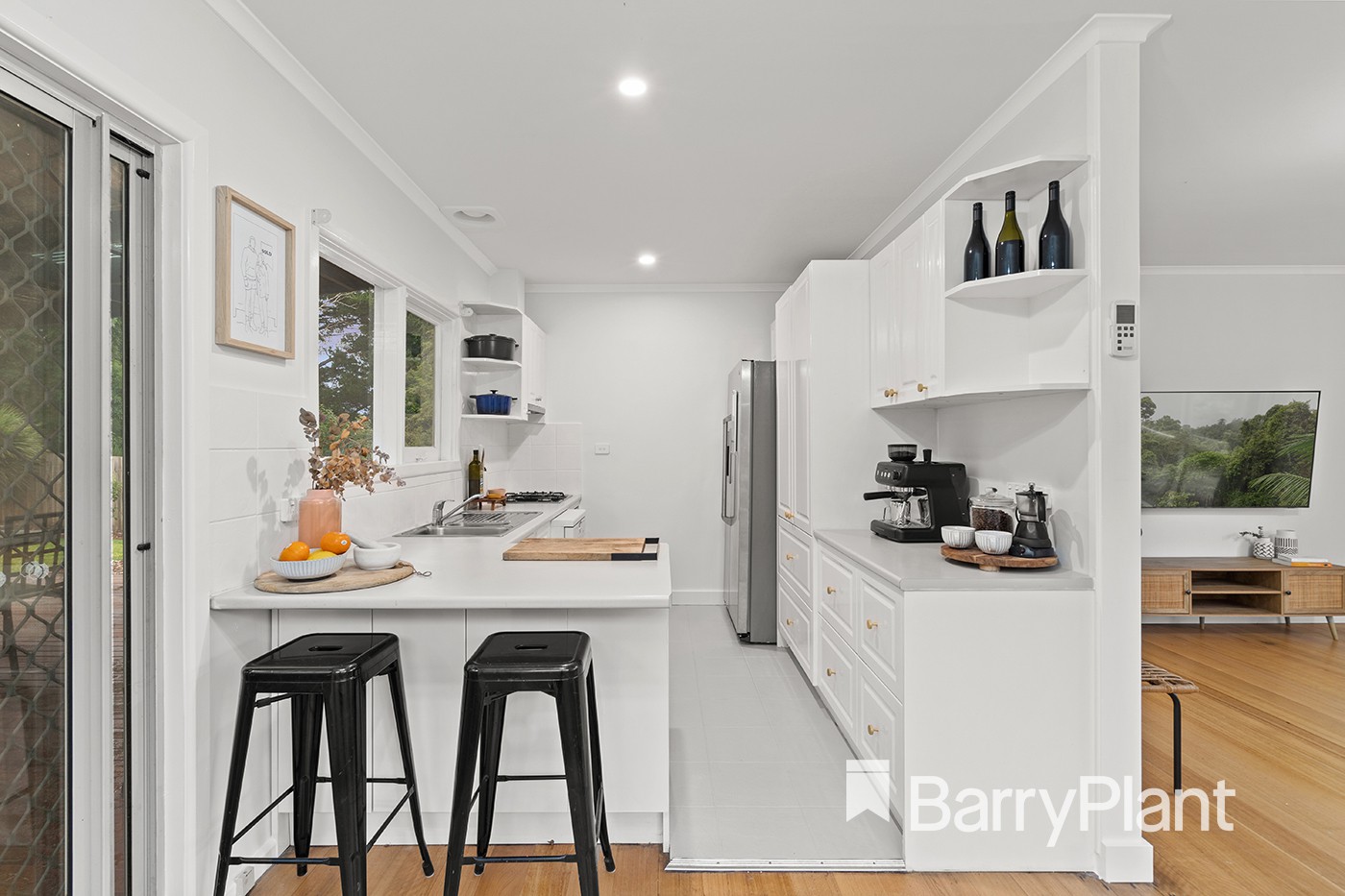 8 Harvey Street, Mount Evelyn, VIC 3796, Mount Evelyn - Thumbnail 3