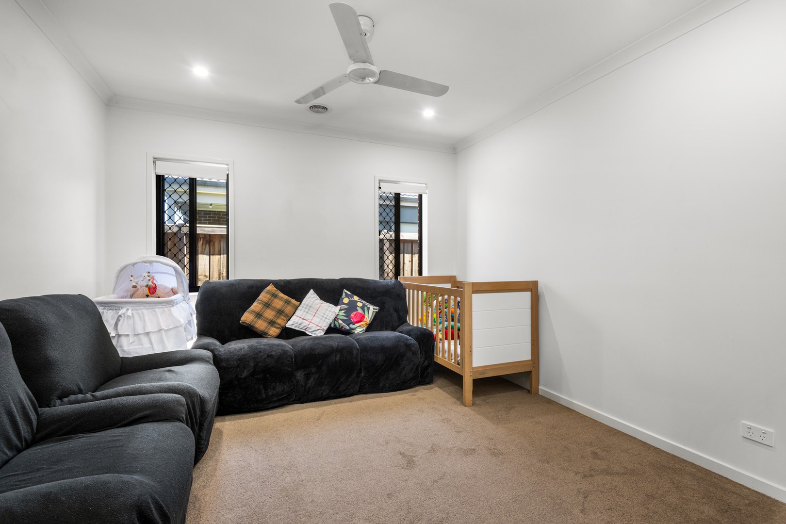 8 Havant Circuit, Charlemont, VIC 3217, Charlemont - Thumbnail 3