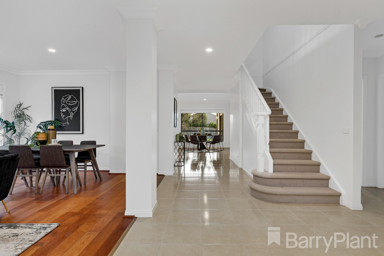 8 Healy Court, Watsonia North, VIC 3087 - Thumbnail 2 - 23/08/2023