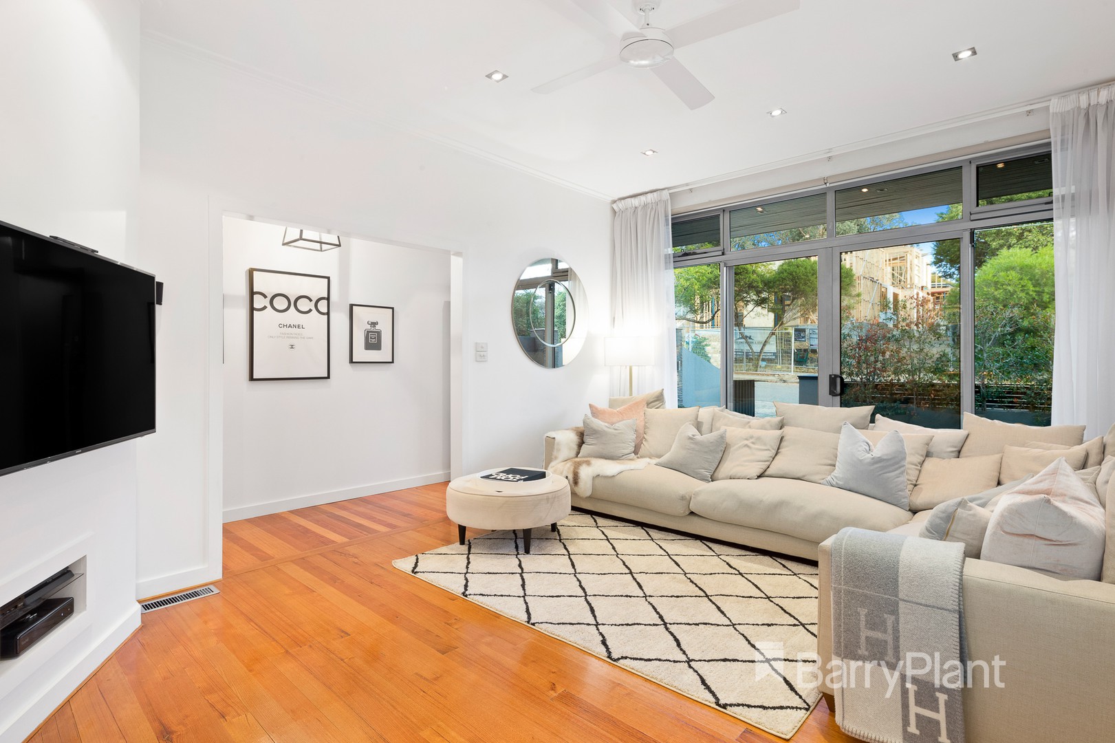 8 Heather Grove, Briar Hill, VIC 3088, Briar Hill - Thumbnail 2