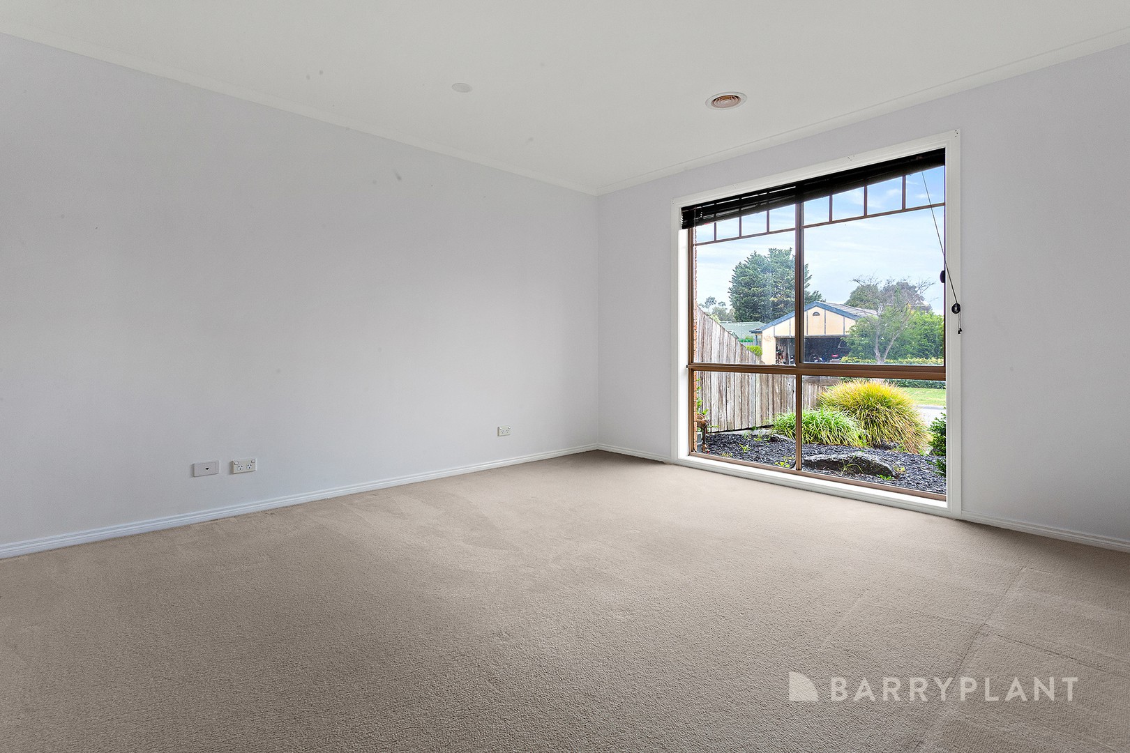 8 Heidi Court, Pakenham, VIC 3810, Pakenham - Thumbnail 4