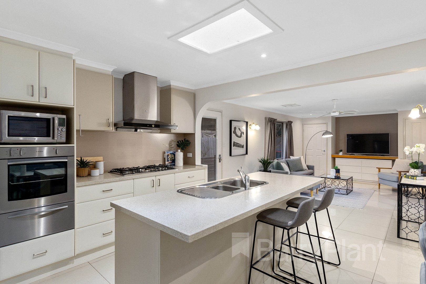 8 Helene Court, Boronia, VIC 3155, Boronia - Thumbnail 2