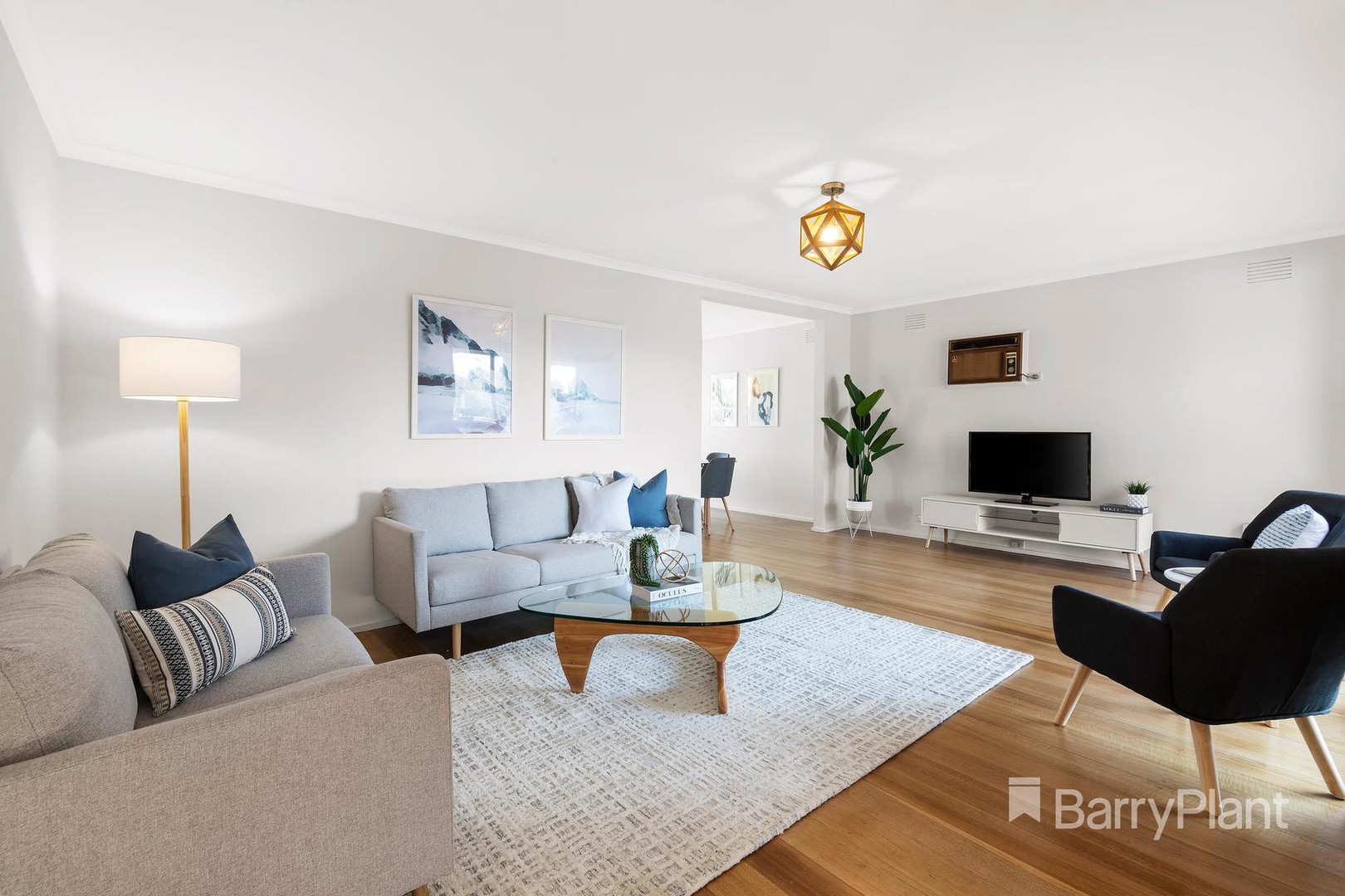 8 Henricks Court, Mill Park, VIC 3082, Mill Park - Thumbnail 2