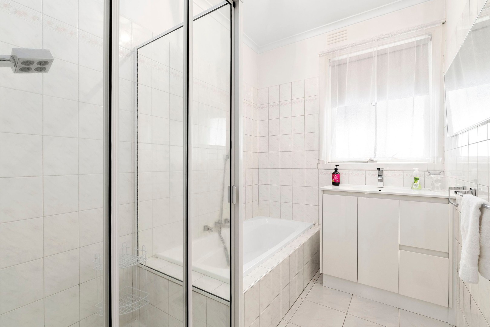 8 Henry Street, Keilor East, VIC 3033, Keilor East - Thumbnail 6