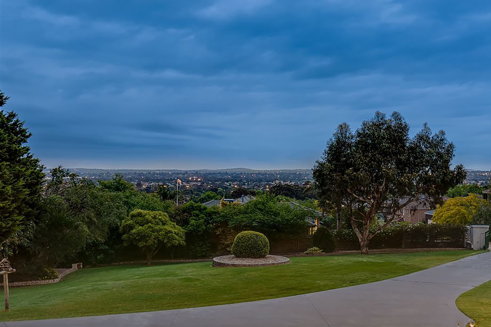 8 Highview Court, Lysterfield, VIC 3156, Lysterfield - Thumbnail 3