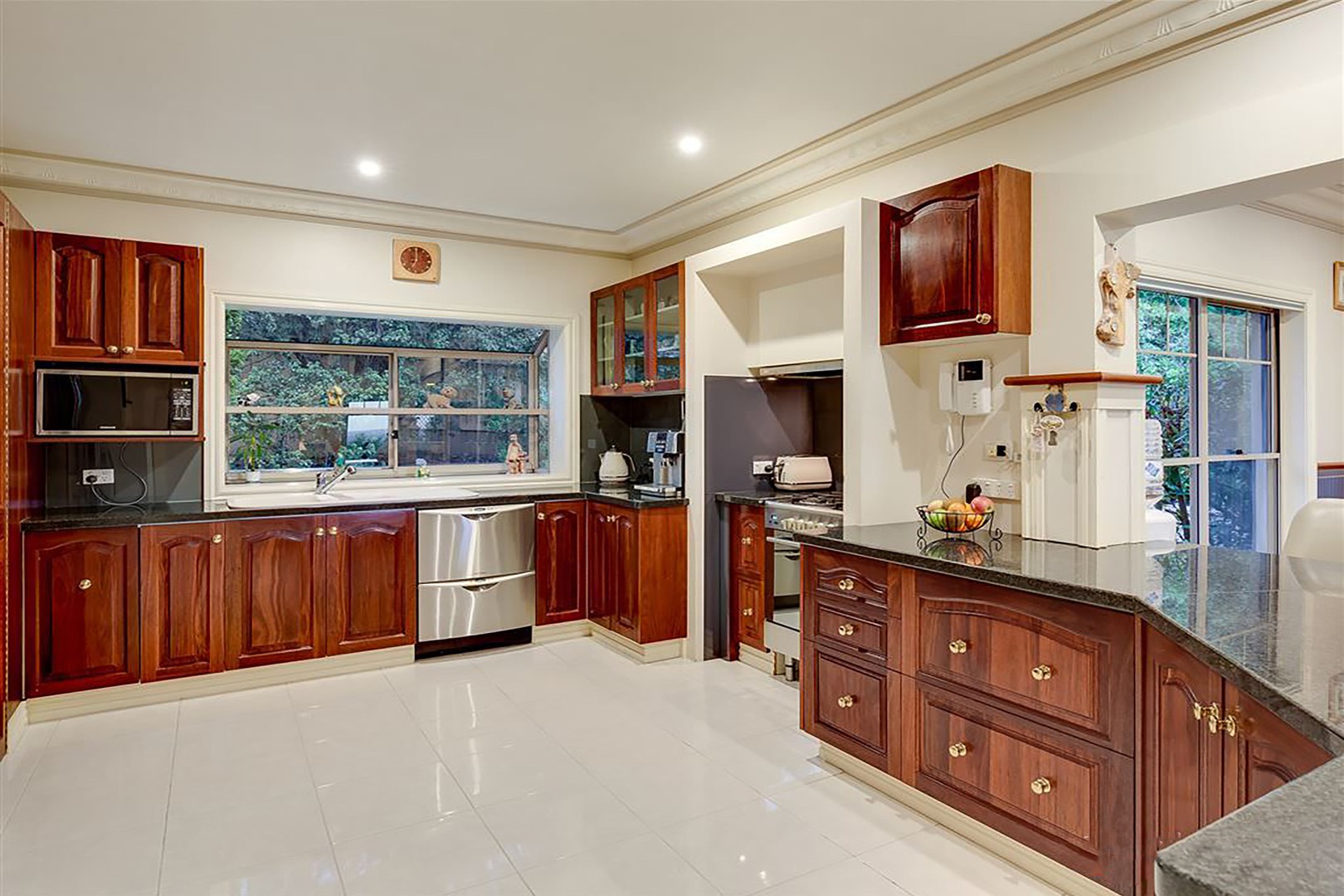 8 Highview Court, Lysterfield, VIC 3156, Lysterfield - Thumbnail 7