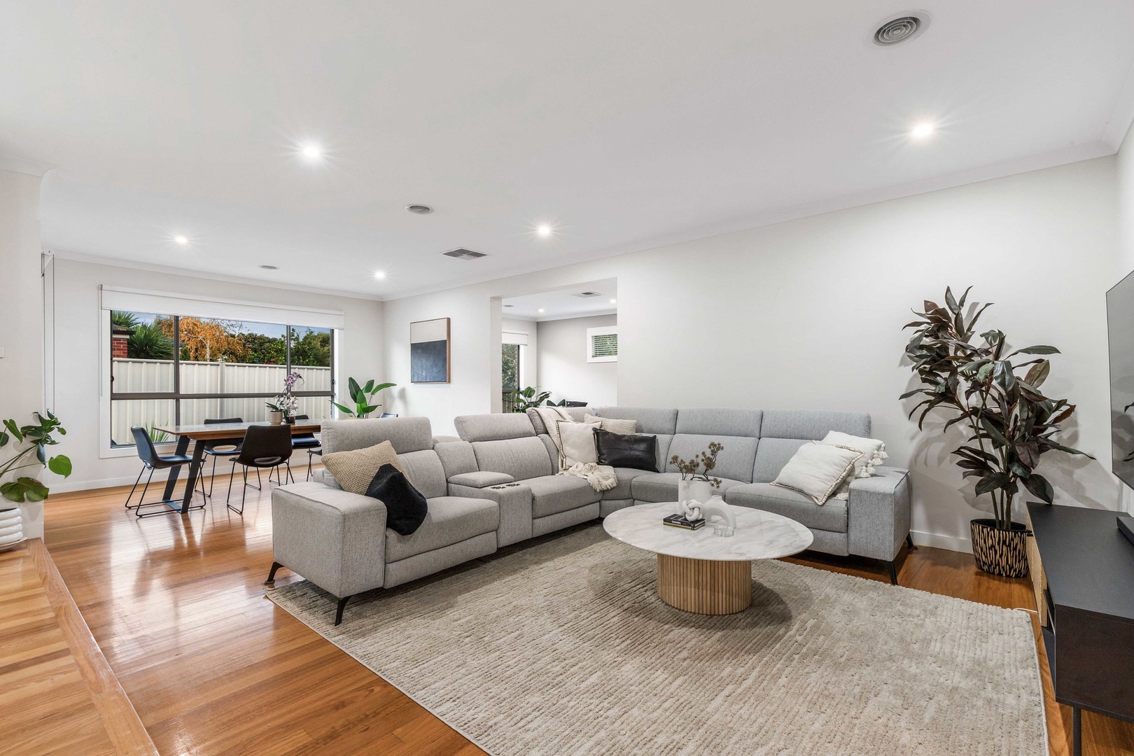 8 Hovell Drive, Burnside Heights, VIC 3023, Burnside Heights - Thumbnail 6