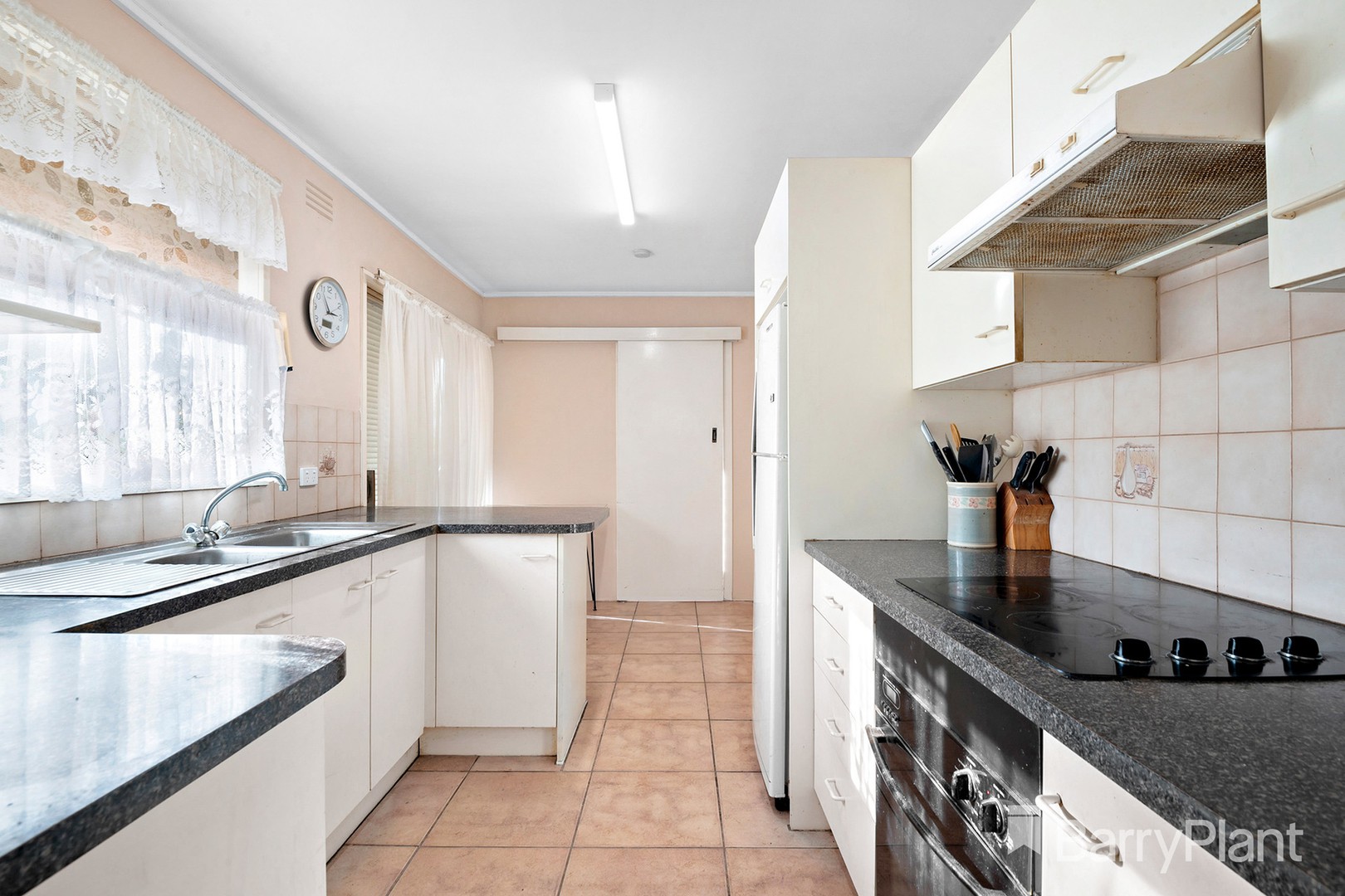 8 Hudson Avenue, Frankston, VIC 3199, Frankston - Thumbnail 3
