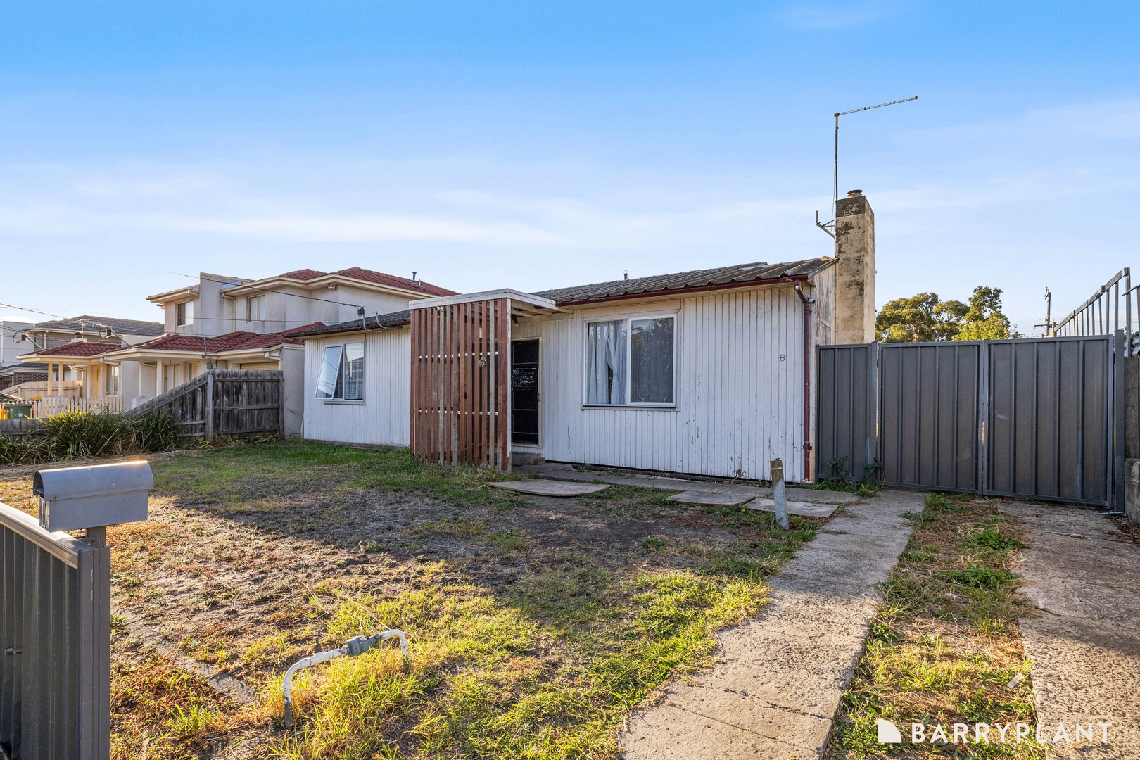 8 Hughes Street, Braybrook, VIC 3019 - Thumbnail 2 - 30/04/2025