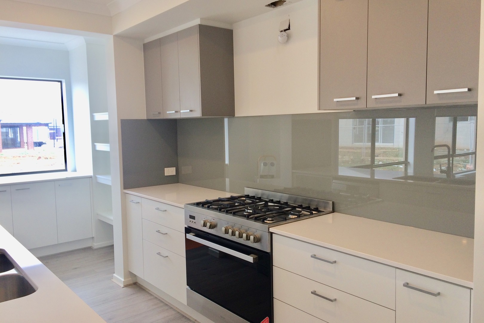 8 Innisfail Road, Rockbank, VIC 3335, Rockbank - Thumbnail 4