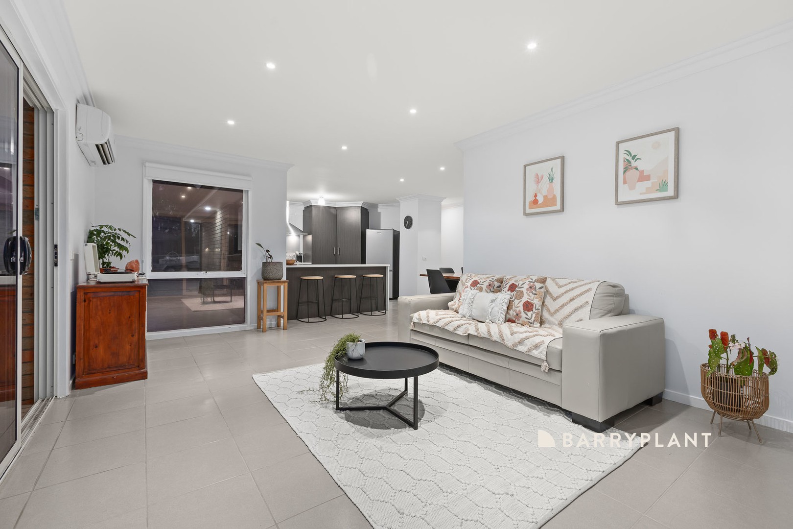 8 Insignia Crescent, Berwick, VIC 3806, Berwick - Thumbnail 7