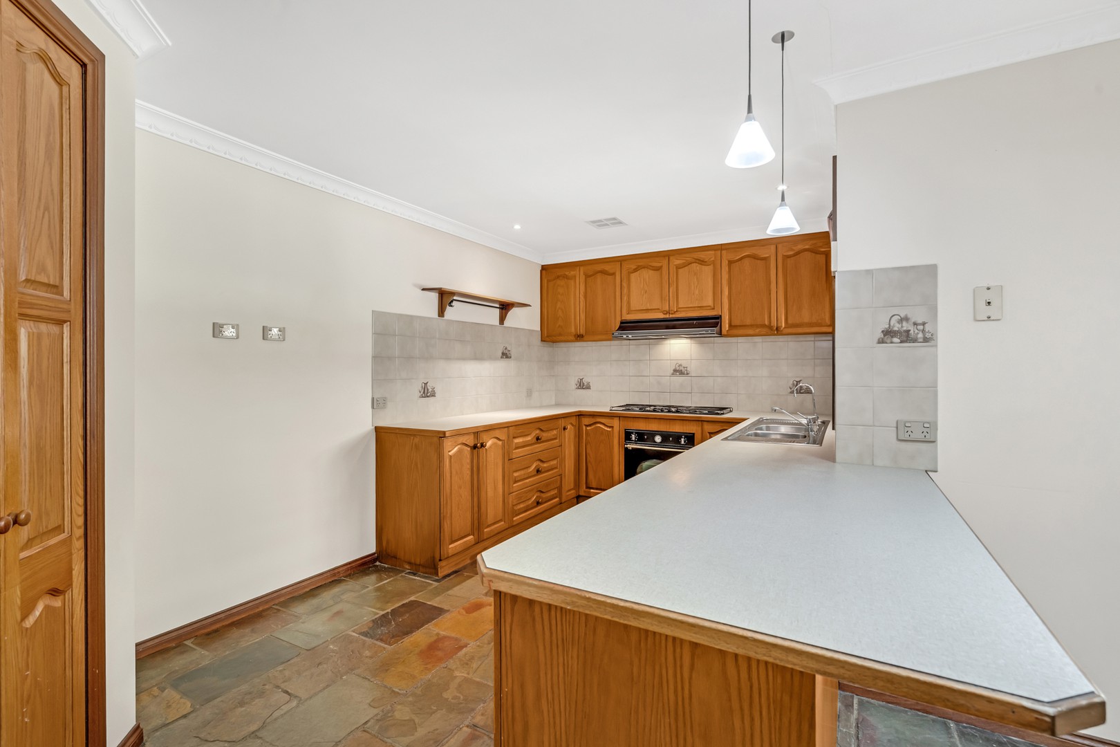 8 Ipswich Place, Craigieburn, VIC 3064, Craigieburn - Thumbnail 6
