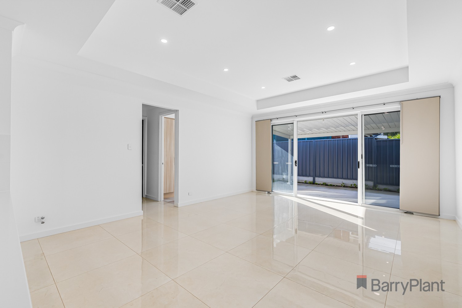 8 Isambard CourtModbury Heights, SA 5092  - Leased, Modbury Heights - Thumbnail 3
