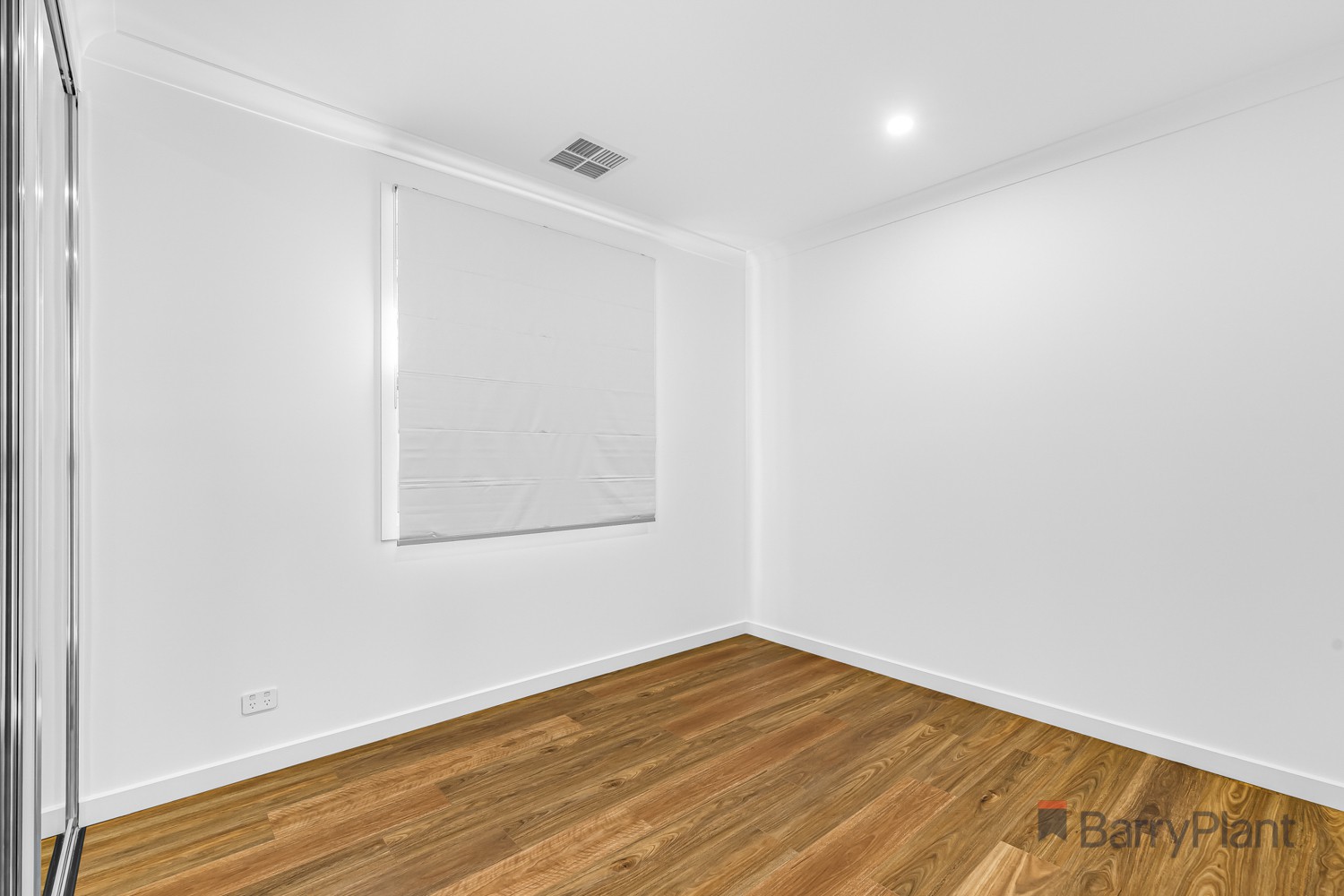 8 Isambard CourtModbury Heights, SA 5092  - Leased, Modbury Heights - Thumbnail 7