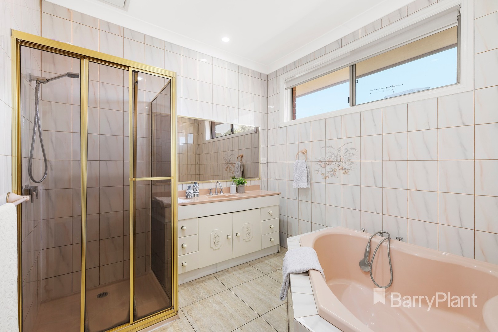 8 Jacaranda Drive, Mill Park, VIC 3082, Mill Park - Thumbnail 7