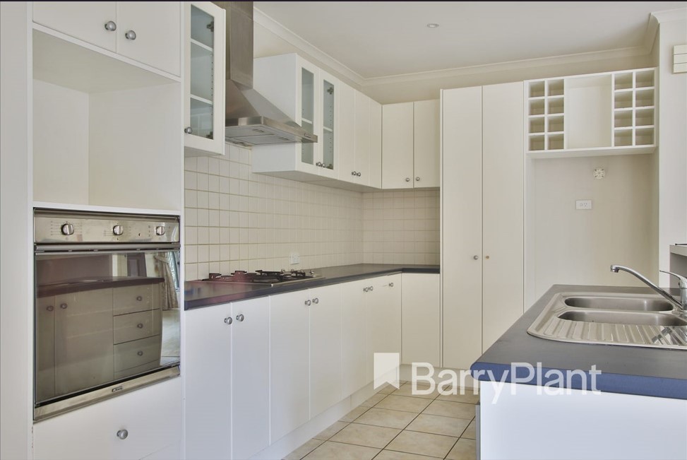 8 Jade Circuit, Burwood East, VIC 3151 - Thumbnail 1 - 13/05/2025